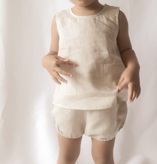 Unisex Dalia Tank - Image 3